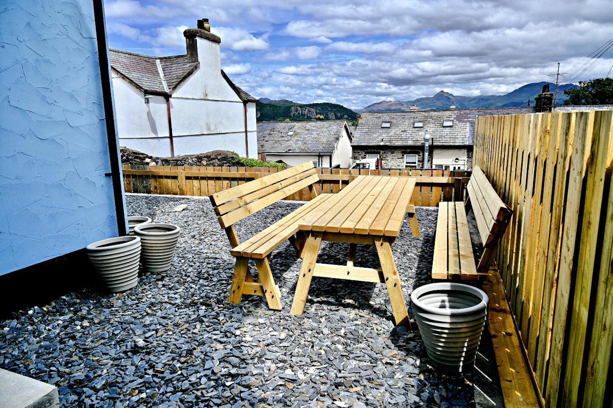 Porthmadog, Sleeps 11, 5 Bedrooms, 5 Bathrooms, Mountain Views Eksteriør billede